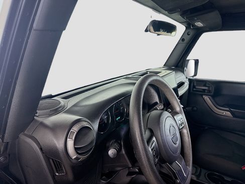 Used 2016 Jeep Wrangler Unlimited Sport image 21