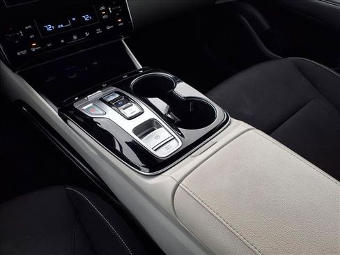 Used 2022 Hyundai Tucson SEL image 16