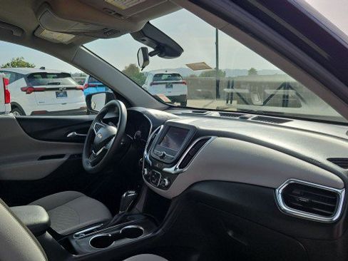 Used 2021 Chevrolet Equinox LS FWD image 28