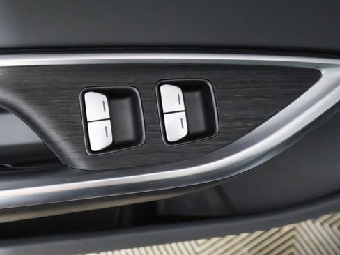 Used 2024 Lucid Air Touring AWD/4WD image 35