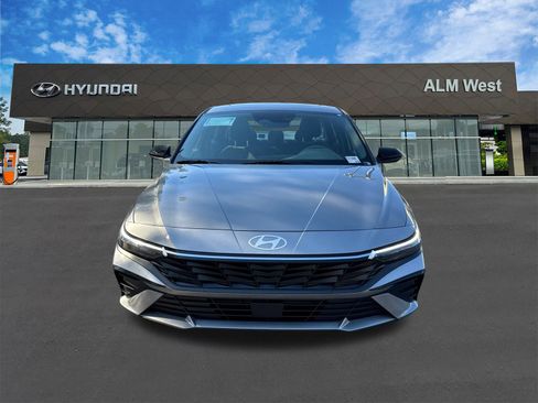 New 2026 Hyundai Elantra SEL Sport Premium FWD image 2