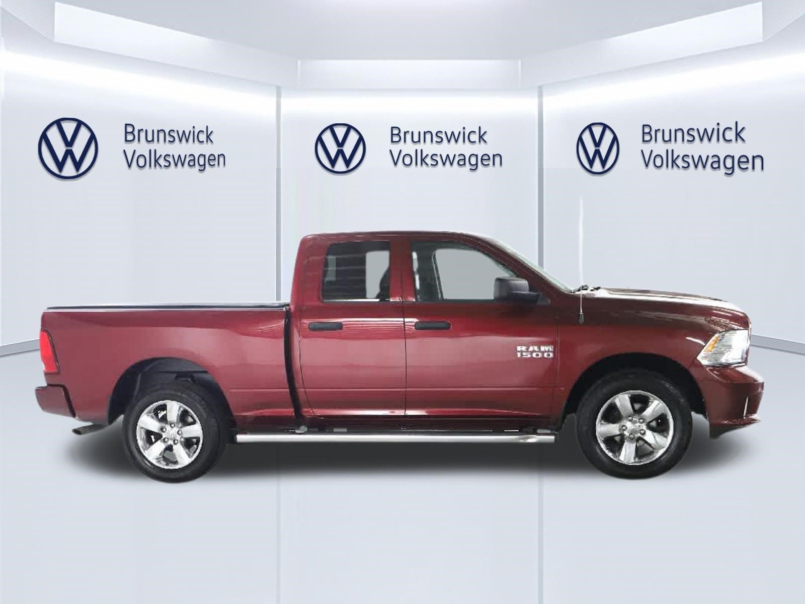 Used 2018 RAM 1500 Express w/ Express Value Package AWD/4WD image 11