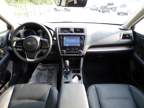 Used 2019 Subaru Outback 2.5i Limited w/ Popular Package #2 AWD/4WD image 19
