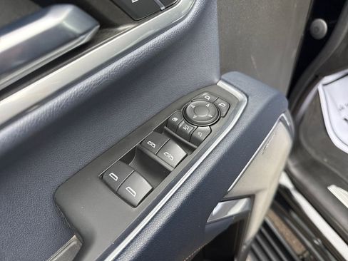 Used 2024 Chevrolet Silverado 2500 High Country w/ Technology Package image 11