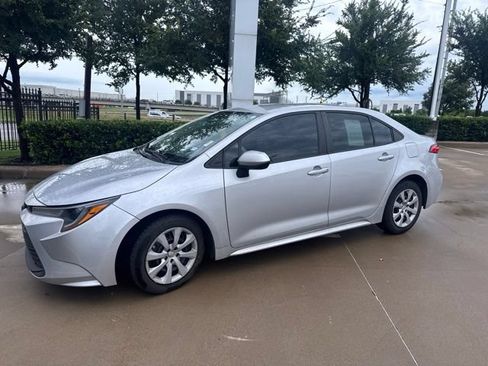 Used 2023 Toyota Corolla LE FWD image 1