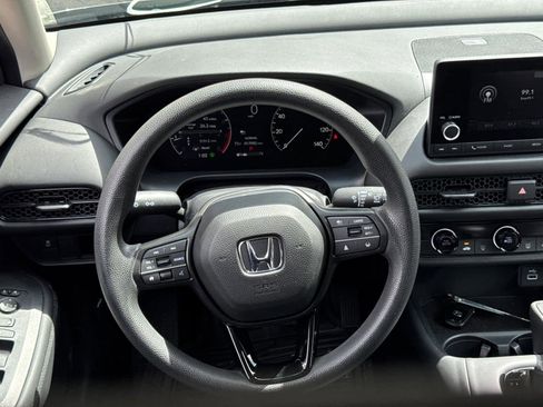 Used 2024 Honda HR-V LX image 17