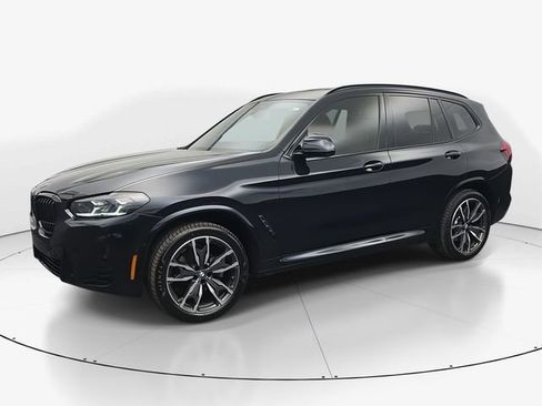 Used 2024 BMW X3 xDrive30i w/ Premium Package image 5