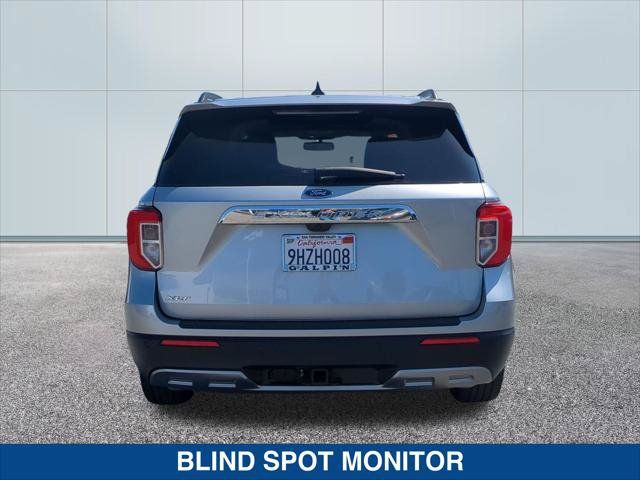 Used 2023 Ford Explorer XLT w/ Equipment Group 202A RWD image 4