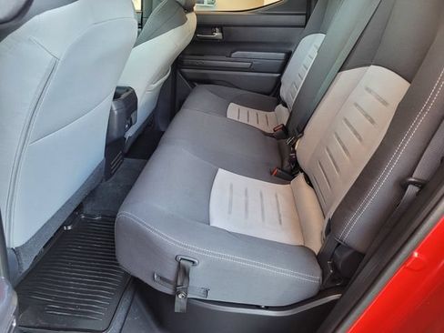 Certified 2024 Toyota Tacoma TRD Off-Road w/ TRD Off Road Upgrade Package AWD/4WD image 18