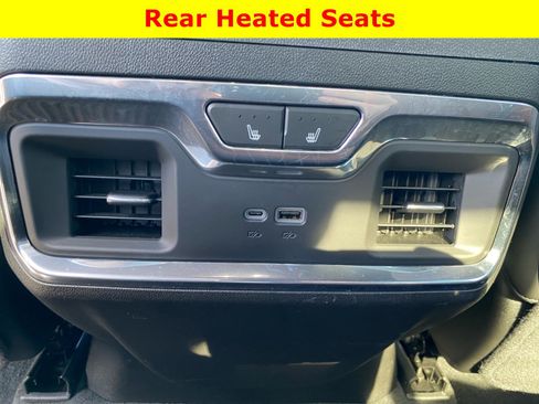 Used 2024 GMC Sierra 2500 Denali Ultimate AWD/4WD image 18