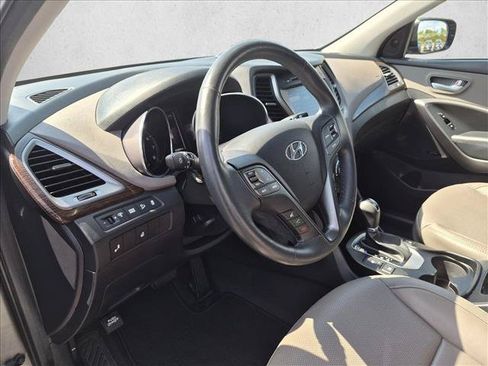Used 2017 Hyundai Santa Fe Sport w/ 2.4L Tech Package 04 FWD image 10