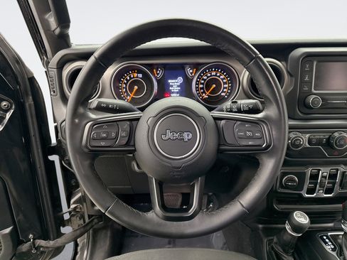 Used 2020 Jeep Wrangler Unlimited Sport image 12