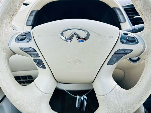 Used 2013 INFINITI JX35 AWD w/ Premium Pkg image 23