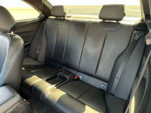 Used 2018 BMW M2 image 20