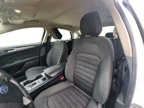 Used 2020 Ford Fusion SE AWD/4WD image 10