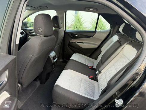 Used 2022 Chevrolet Equinox LS FWD image 10