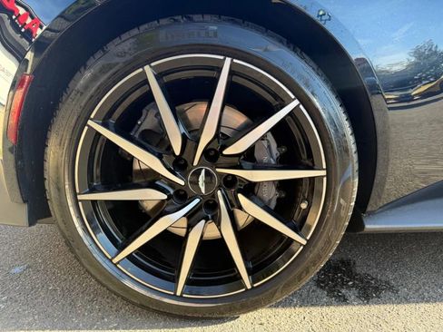 Used 2020 Aston Martin V8 Vantage Coupe 2D image 27