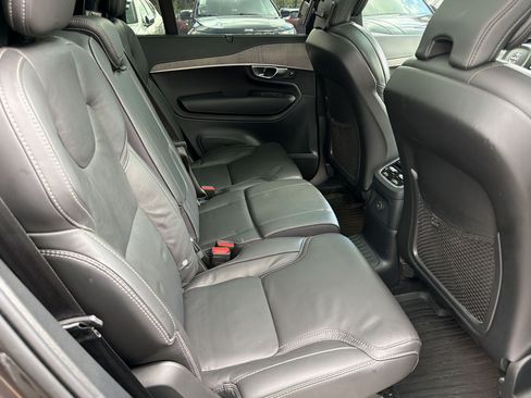 Used 2023 Volvo XC90 T8 Ultimate AWD/4WD image 29