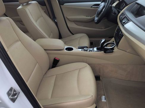 Used 2013 BMW X1 sDrive28i image 24