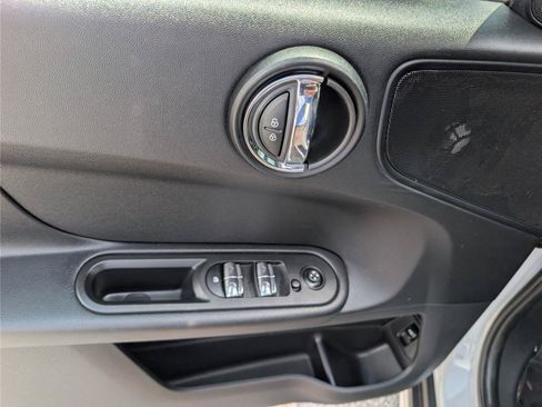 Used 2018 MINI Cooper Countryman FWD image 19