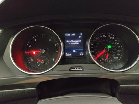 Used 2021 Volkswagen Tiguan SEL AWD/4WD image 23