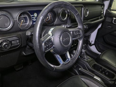 Used 2019 Jeep Wrangler Unlimited Sahara w/ Dual Top Group image 28