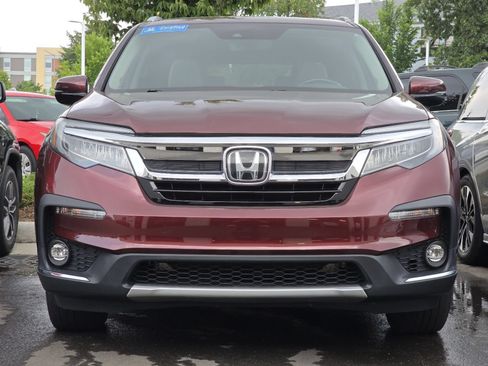 Used 2021 Honda Pilot Touring image 3