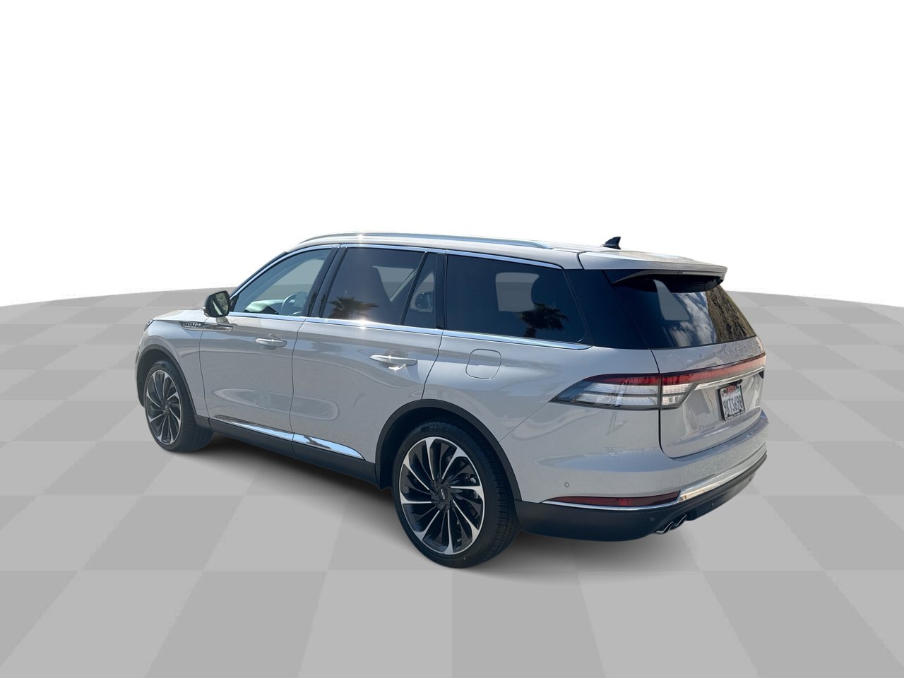 Used 2024 Lincoln Aviator Reserve w/ Equipment Group 201A RWD image 6