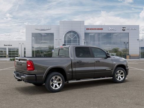 New 2026 RAM 1500 4x4 Crew Cab image 4