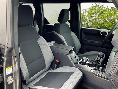 New 2025 Ford Bronco 4-Door image 8