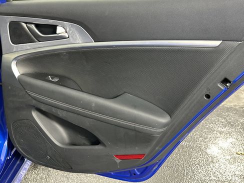 Used 2020 Genesis G70 3.3T AWD/4WD image 32