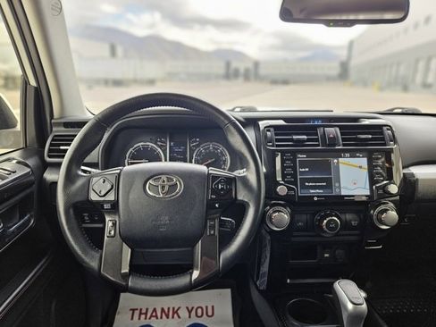 Used 2022 Toyota 4Runner TRD Off-Road Premium image 11