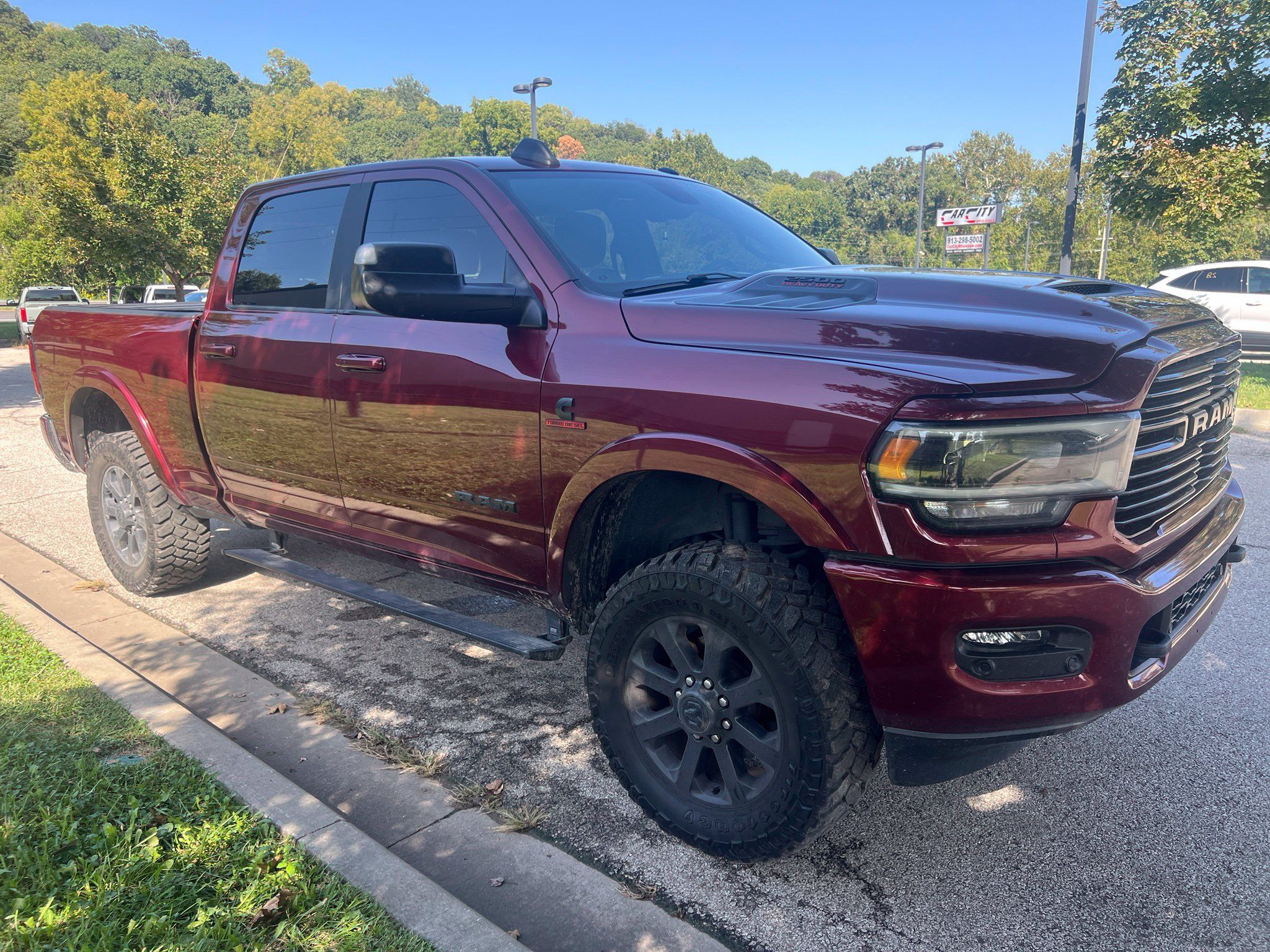 Used 2022 RAM 2500 Laramie AWD/4WD image 3