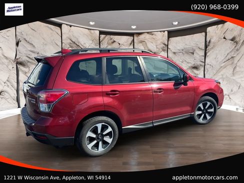 Used 2017 Subaru Forester 2.5i Premium w/ All-Weather Package AWD/4WD image 8