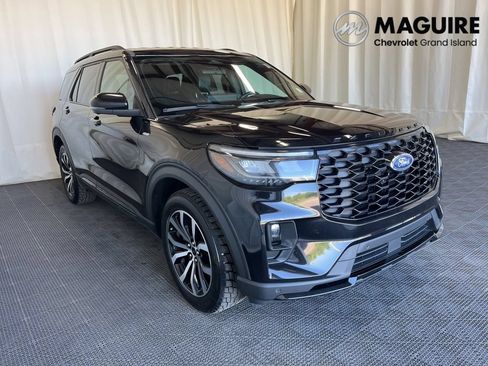 Used 2025 Ford Explorer ST-Line AWD/4WD image 29