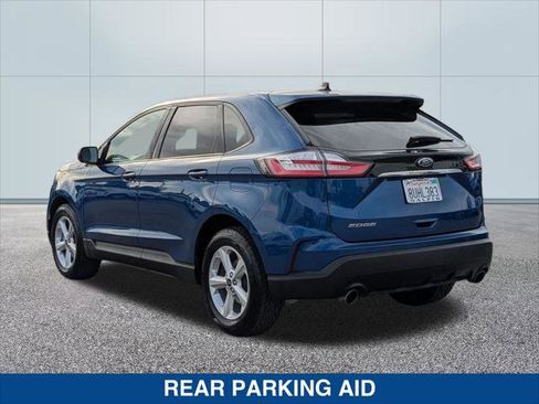 Used 2020 Ford Edge SE image 3