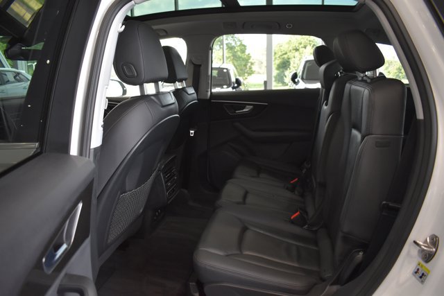 Used 2023 Audi Q7 3.0T Premium AWD/4WD image 23
