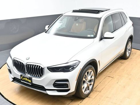 Used 2022 BMW X5 xDrive40i AWD/4WD image 44
