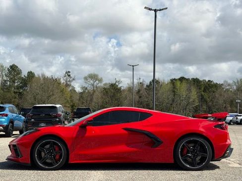 Used 2020 Chevrolet Corvette Stingray Premium Cpe w/ 3LT Preferred Equipment Group image 7