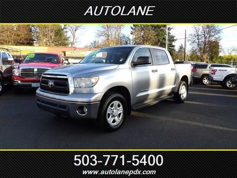 Used 2012 Toyota Tundra 4x4 CrewMax image 1