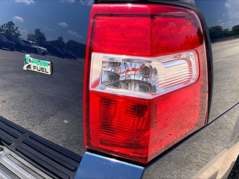 Used 2013 Ford Expedition XLT RWD image 30