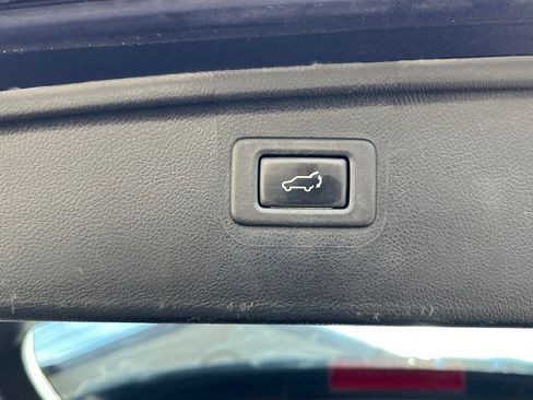 Used 2015 Subaru Outback 3.6R Limited image 25