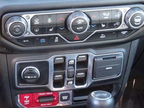 Used 2023 Jeep Wrangler Unlimited Rubicon 4xe w/ Cold Weather Group image 17