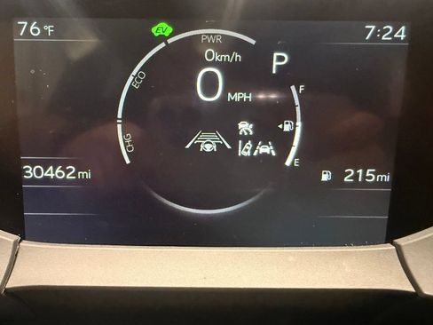 Used 2025 Toyota Prius LE FWD image 18