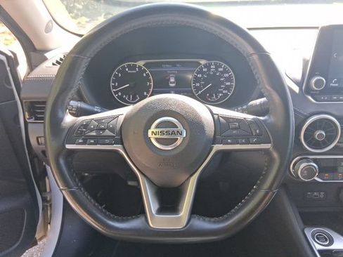 Used 2022 Nissan Sentra SV FWD image 15