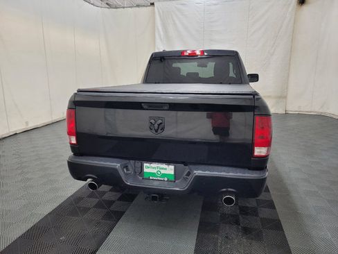 Used 2018 RAM 1500 Express w/ Black Ram 1500 Express Group AWD/4WD image 7