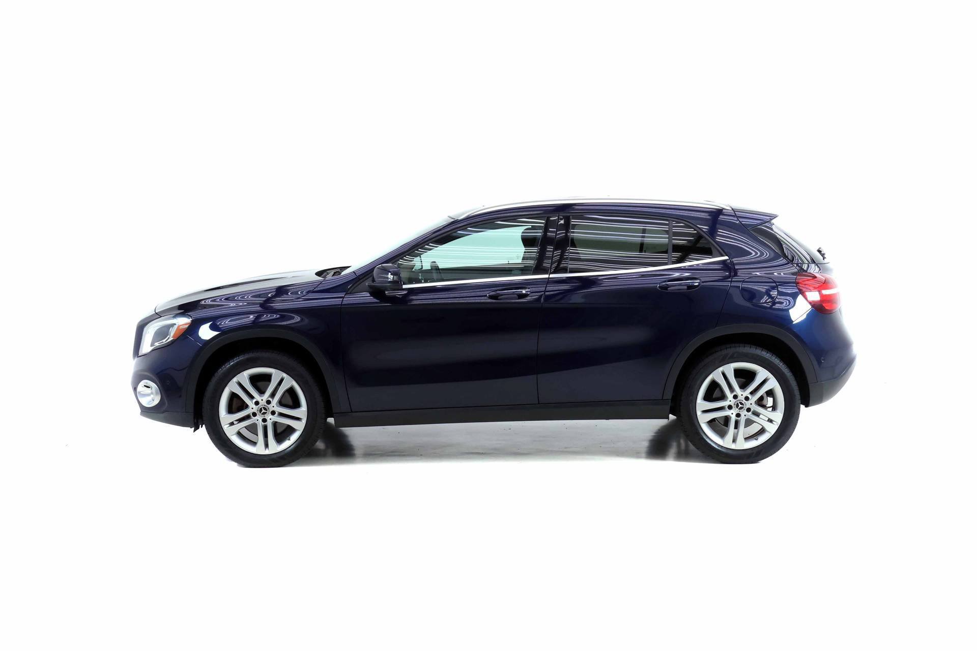 Used 2018 Mercedes-Benz GLA 250 4MATIC image 3