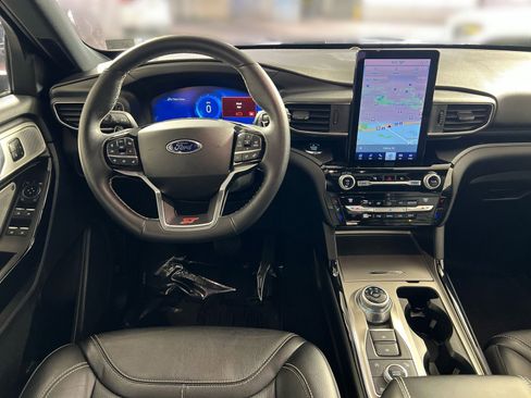 Used 2021 Ford Explorer ST w/ Equipment Group 401A image 23