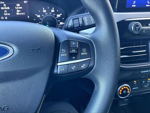 Used 2021 Ford Escape SE image 23