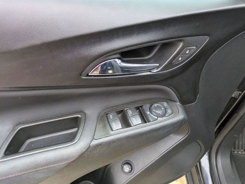 Used 2022 Chevrolet Equinox RS image 10
